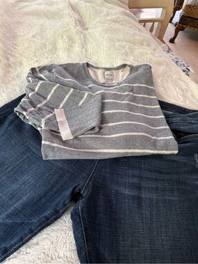 NIC+ZOE Gray and Light Pink Striped Sweater